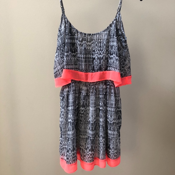 Sundress with geometric print - Picture 1 of 3
